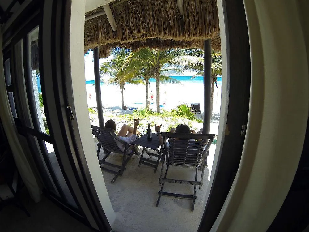 Hotel Cabana Los Lirios Tulum