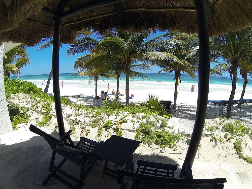 Hotel Cabana Los Lirios Tulum