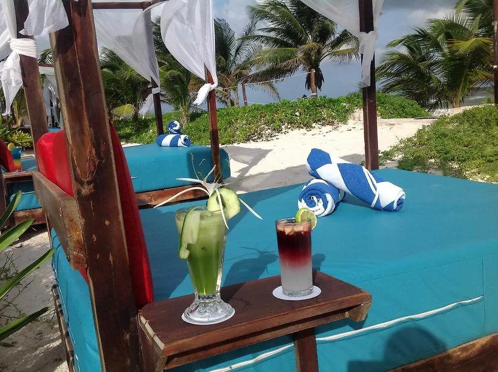 Hotel Cabana Los Lirios Tulum