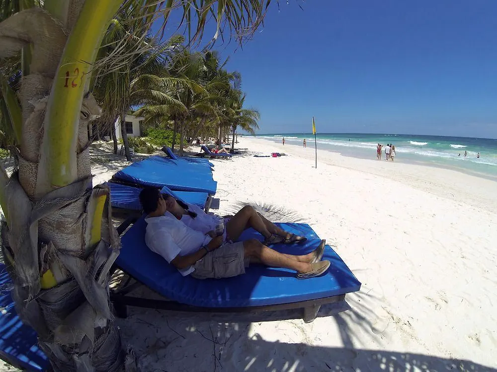 Hotel Cabana Los Lirios Tulum