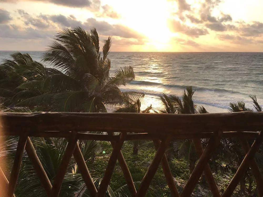 Hotel Cabana Los Lirios Tulum