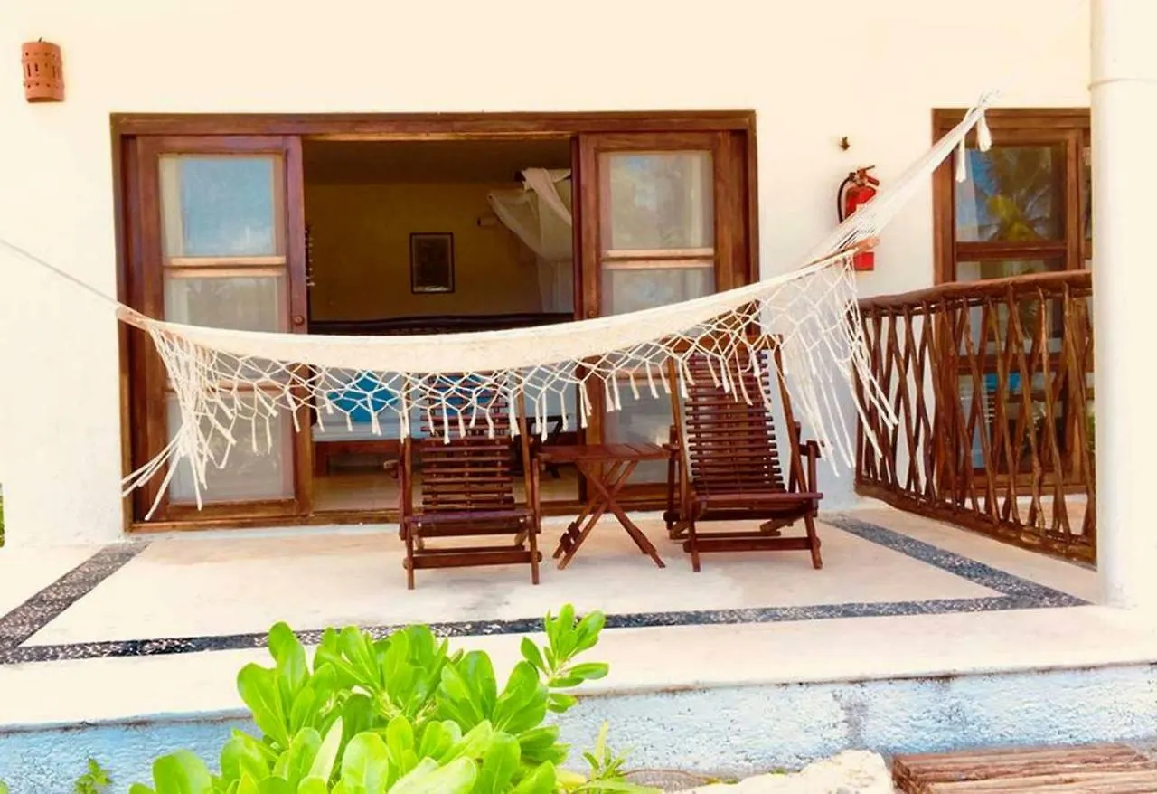 Hotel Cabana Los Lirios Tulum 3*,  Mexico