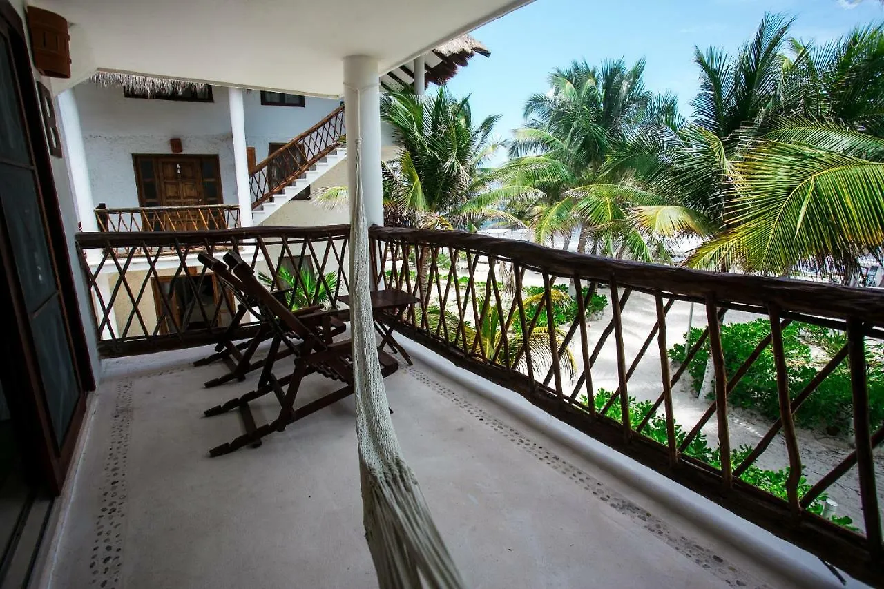 Hotel Cabana Los Lirios Tulum