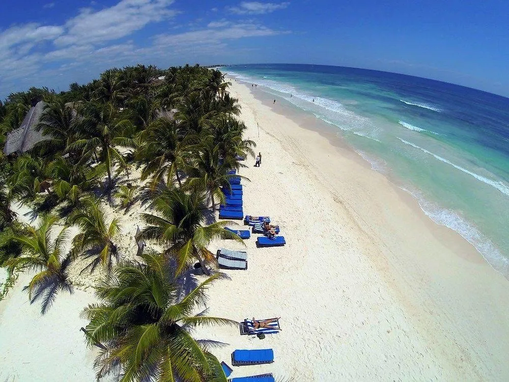 Hotel Cabana Los Lirios Tulum