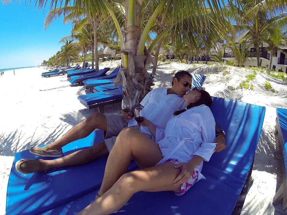 Hotel Cabana Los Lirios Tulum